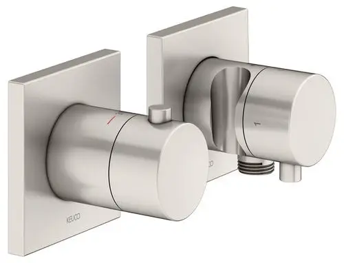 Moderne Wandarmatur aus Edelstahl für Bad oder Dusche, bestehend aus zwei Hebeln zur Wassersteuerung und Temperaturregulierung. Minimalistisches Design mit quadratischem Grundelement.